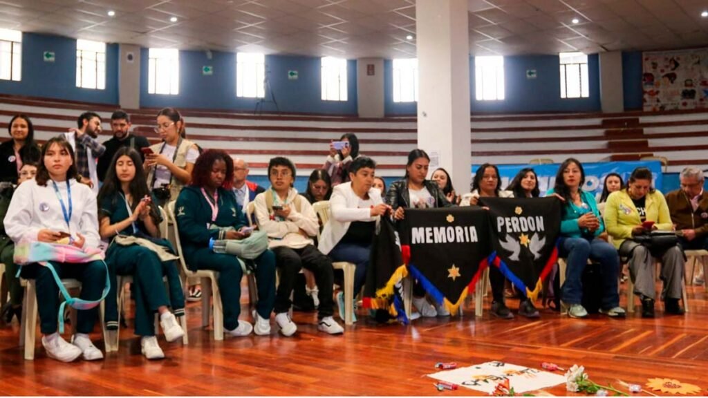Conversatorio en la Universidad Cesmagade Pasto sobre proyectos de construcción territorial