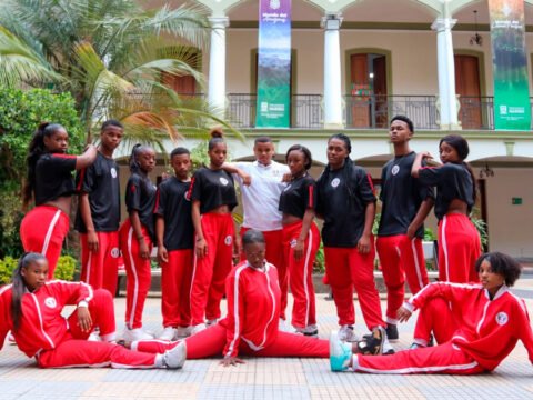 Jóvenes dancistas de Tumaco