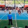 Partido de voleibol femenino