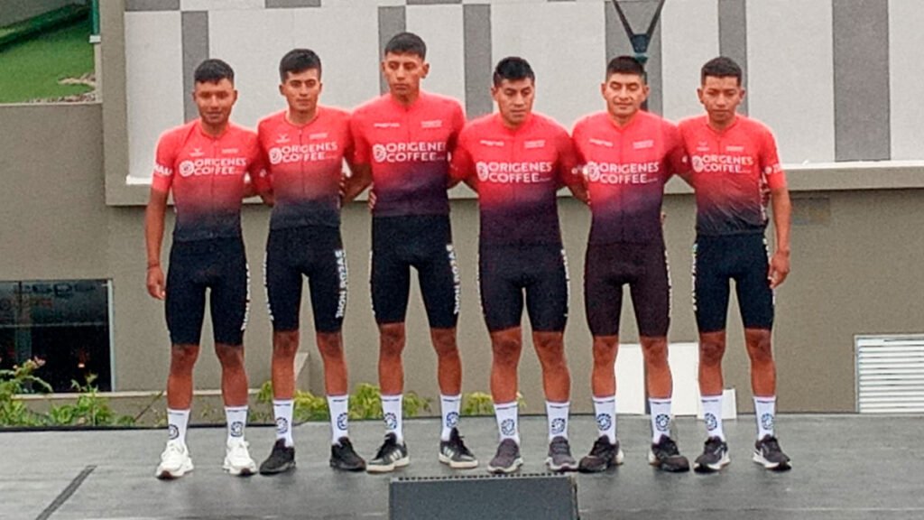 Team Orígenez Coffee, integrado por cinco ciclistas nariñenses y un caucano, participará en la Vuelta al Ecuador