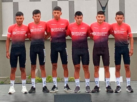 Team Orígenez Coffee, integrado por cinco ciclistas nariñenses y un caucano, participará en la Vuelta al Ecuador