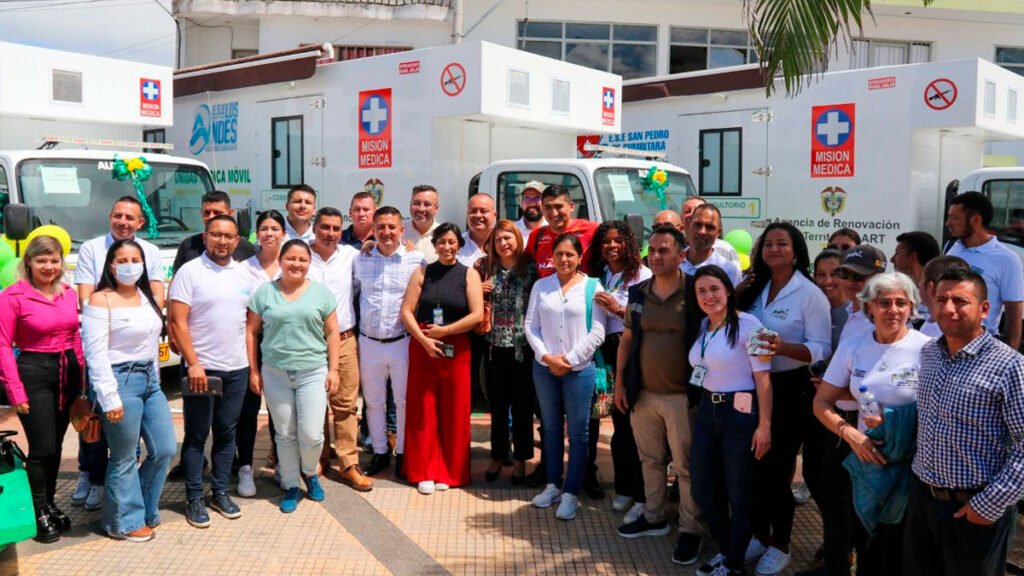 Entregan cinco unidades médico odontológicas para municipios de La Cordillera