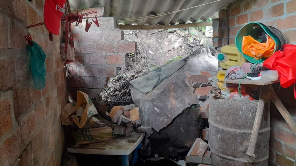 Deslizamiento de piedra en una vivienda de la vereda Chávez, Sandoná