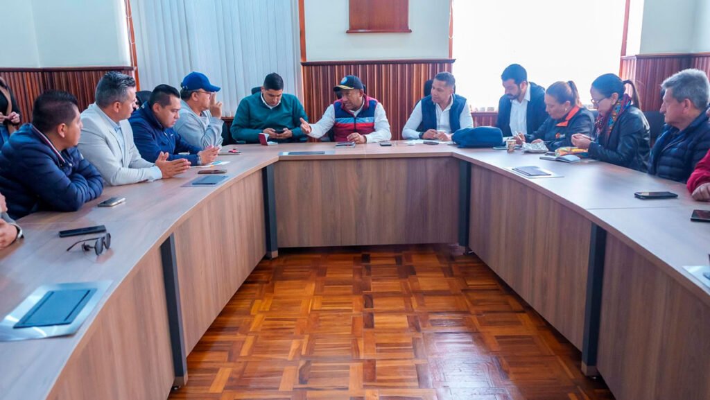 Reunión del gobernador de Nariño con transportadores