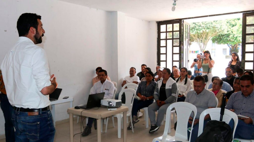 Socialización proyecto de pavimentación vía La Llanada - Samaniego