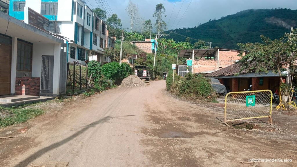 Vía del barrio Porvenir en Sandoná