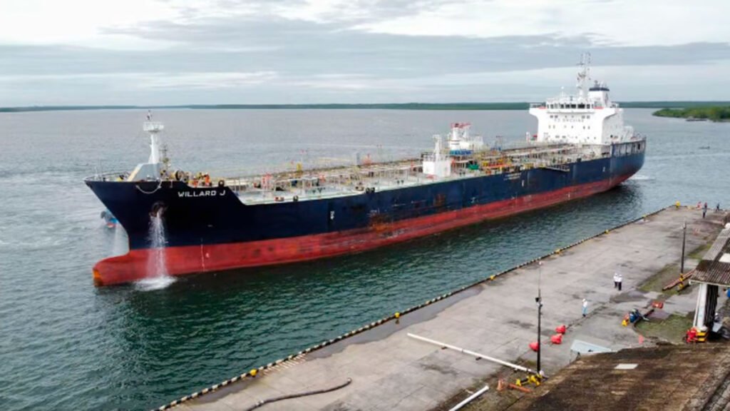 Buque de gran calado llegó a Tumaco con combustible de Estados Unidos