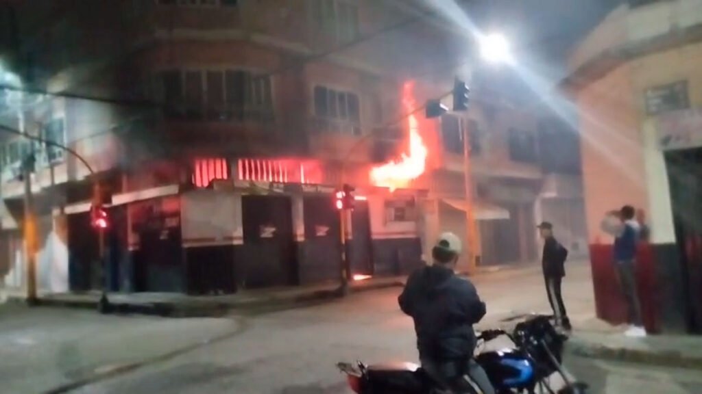 Incendio en Florida Valle afectó taller de motos propiedad de un sandoneño