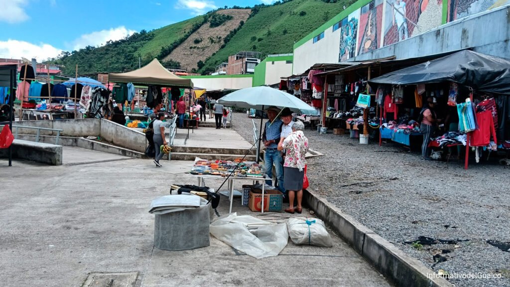 Reubicación de vendedores a la plaza de mercado de Sandoná