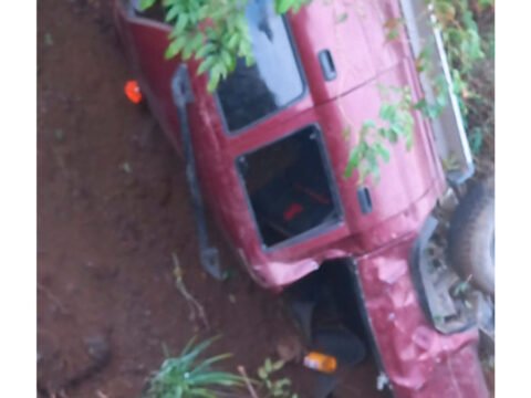 Volcamiento de una camioneta en Chapungo, Taminango