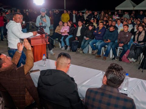 Anuncio del gobernador de la pavimentación de la calle 18 de Ipiales