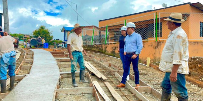 Construcción de placa huella en la Floresta, Plan Ingenio, Sandoná