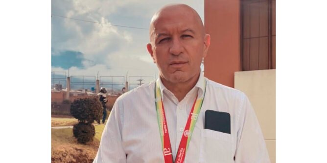 Hernán Rivas Escobar, decano de la facultad de educación de la Universidad de Nariño