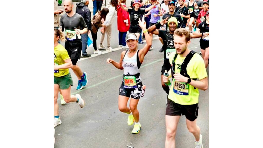 Jakeline Rosero participó en la maratón de París
