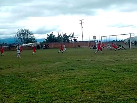 Campeonato municipal de fútbol El Tambillo