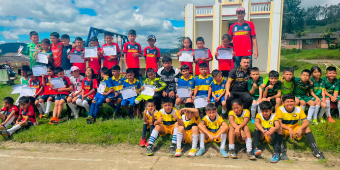Campeonato de microfútbol sub 15 en Santa Bárbara