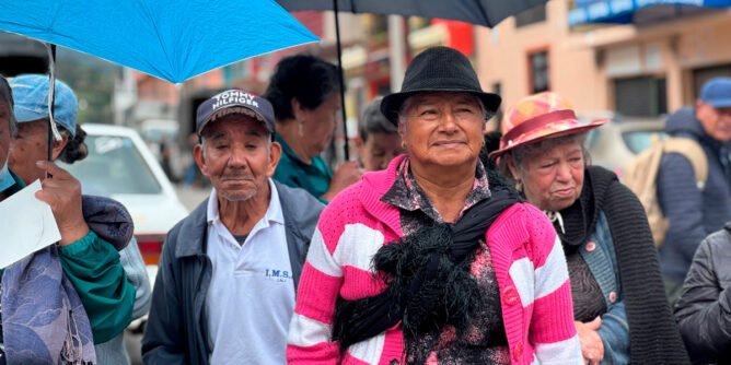 Estrategia para prevenir accidentes de tránsito de adultos mayores