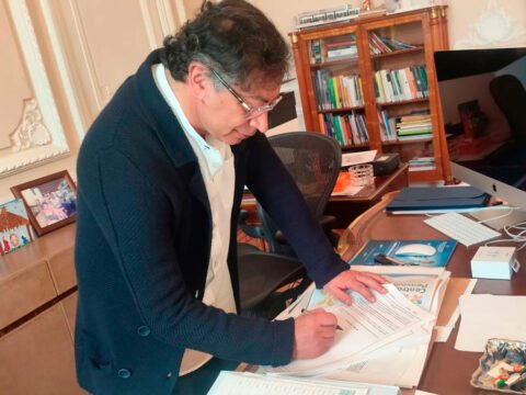 Presidente Petro firmó el decreto que convoca a consulta popular