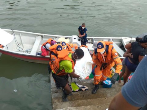 Rescate de contratistas de Cedenar del río Telembí