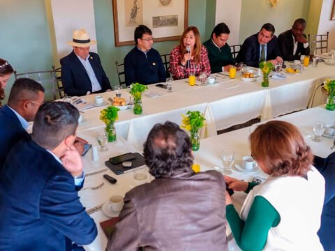 Reunión de gobernador y congresistas nariñenses