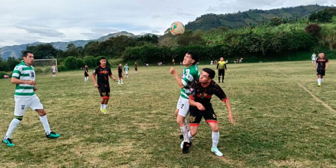 Partido entre Deportivo Ingenio y Campo Alegre, en la cancha de El Ingenio, Sandoná