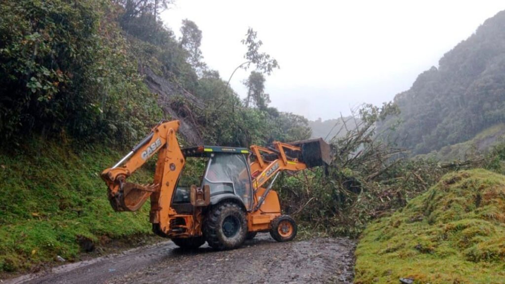 Cierre nocturno de la vía San Francisco - Mocoa