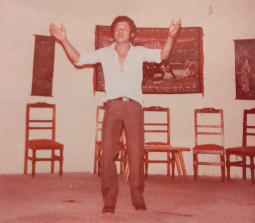 Hernando Ramos, declamando