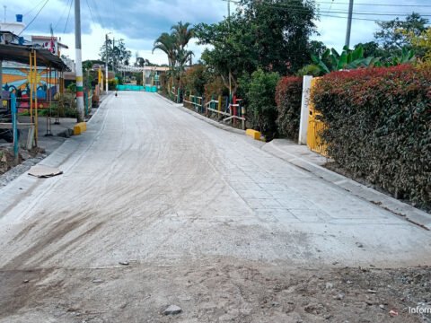 Placa huella en el sector de la escuela de la vereda La Loma, Sandoná