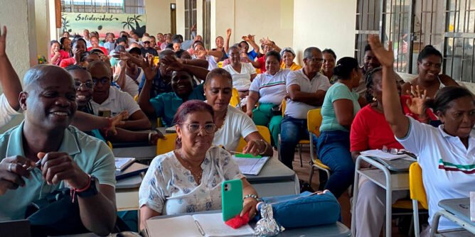 Profesores de El Charco y La Tola, Nariño