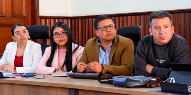 Reunión con autoridades de Túquerres sobre el Hospital de esta localidad