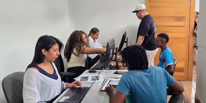 Trámite de pasaportes en Tumaco