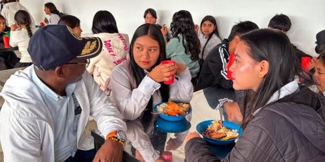 Alimentación Escolar propia