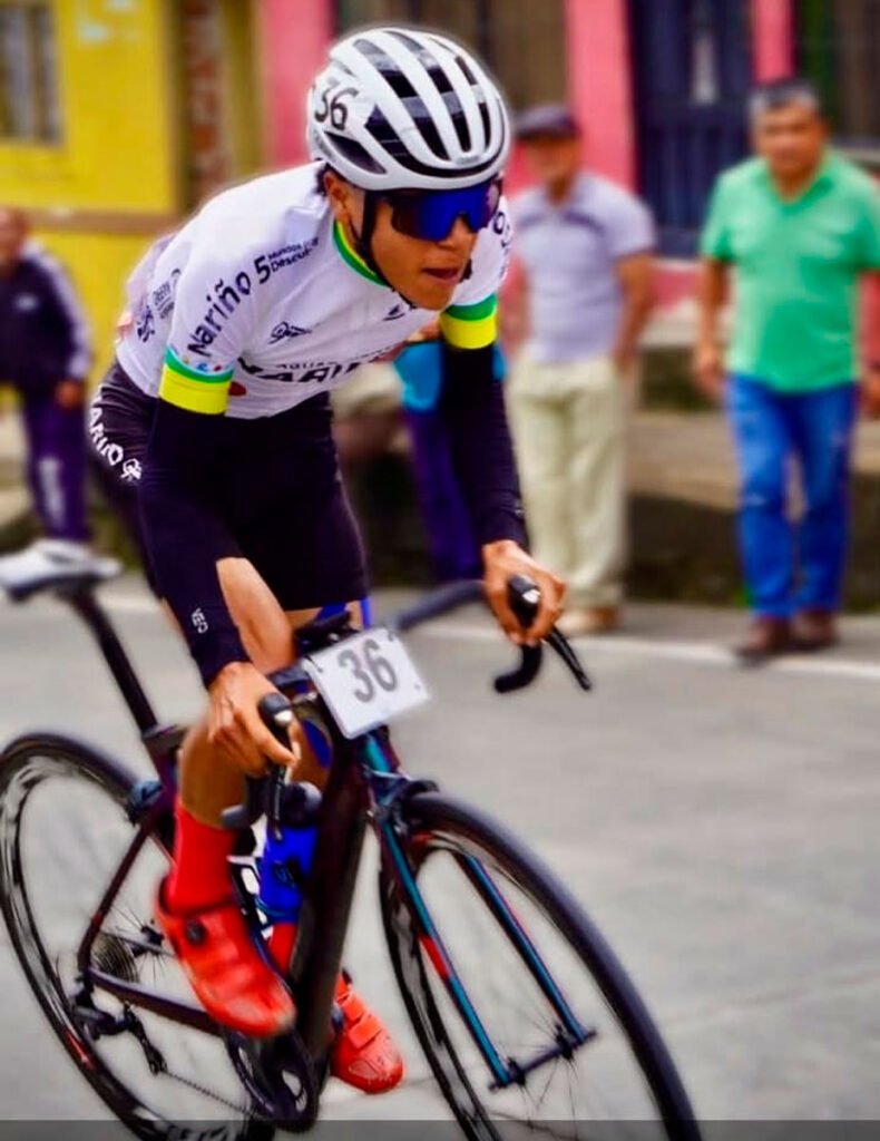 Darío Sebastián Muñoz, ciclista sandoneño