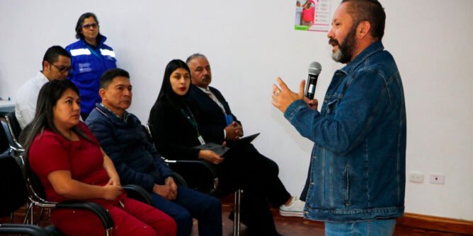 Mesa departamental para prevenir emergencias y lesiones por pólvora