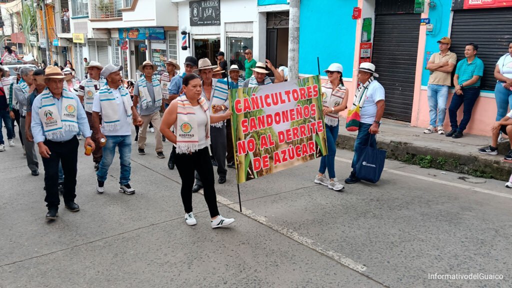 Protesta de los cañicultores de Sandoná por la utilización de azúcar en la producción de panela