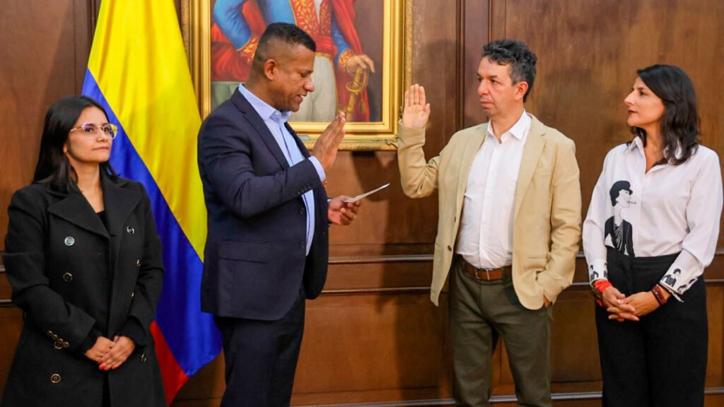 Posesión del ingeniero Mauricio Bastidas Bedoya como director de Corponariño