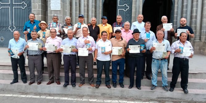 Reconocimiento a conductores veteranos