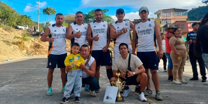 Sandoná campeón de chaza en La Unión