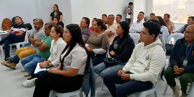 Socialización construcción nuevo tanque del acueducto de Sandoná