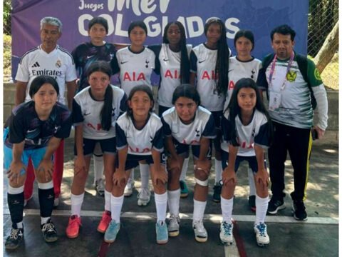 Equipo femenino sub 14 de fútbol sala de Policarpa
