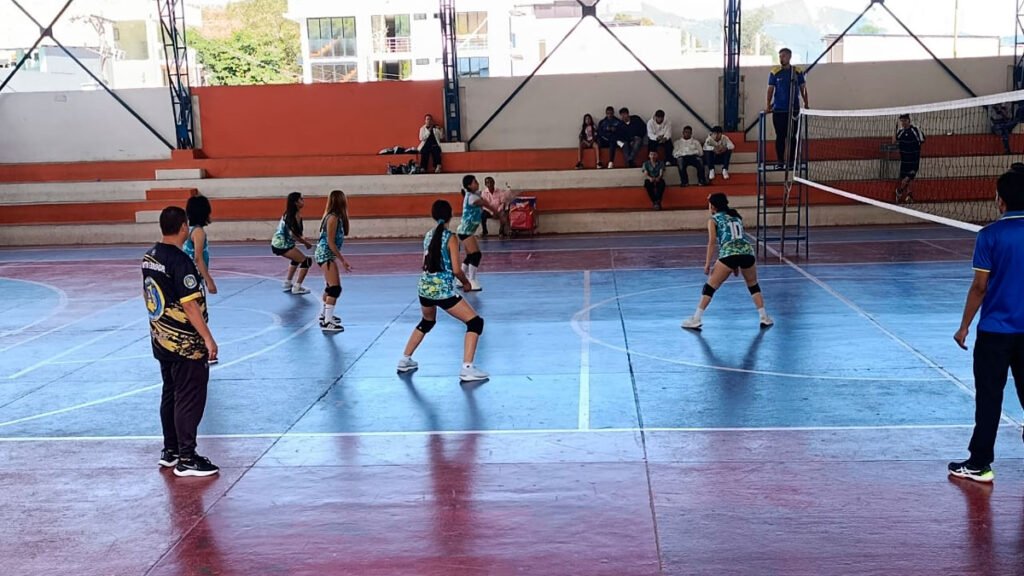Intercolegiado de voleibol en el coliseo Gerardo Arcos Meza de Sandoná