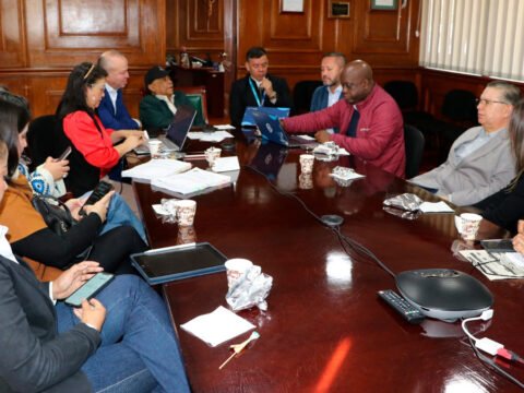 Alianza IDSN y FOMAG para atención de docentes