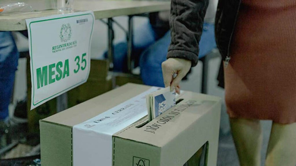 Elecciones interpartidistas en Colombia