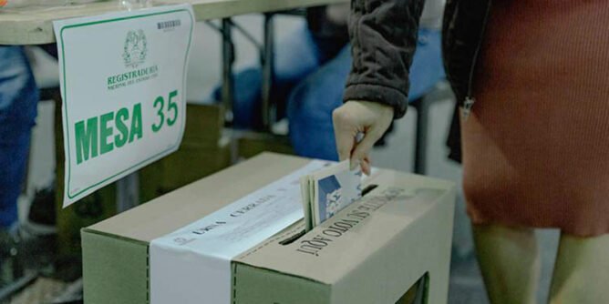 Elecciones interpartidistas en Colombia