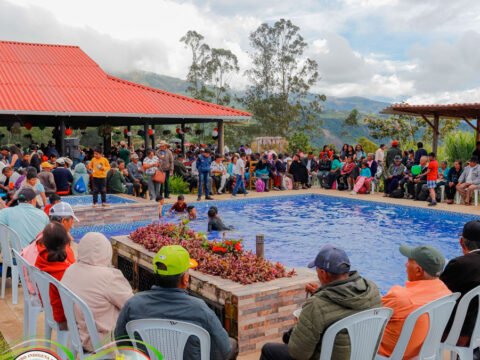 Adultos mayores de Males en San Bernardo, Sandoná