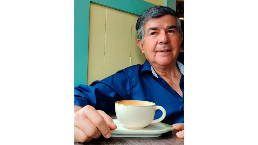 Alejandro García Gómez, columnista