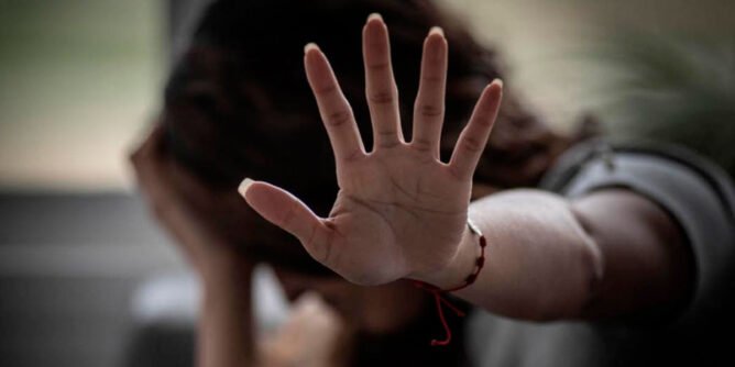 Mujer víctima de trata de personas