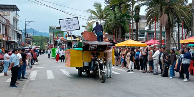 Desfile de Años Viejos en Sandoná