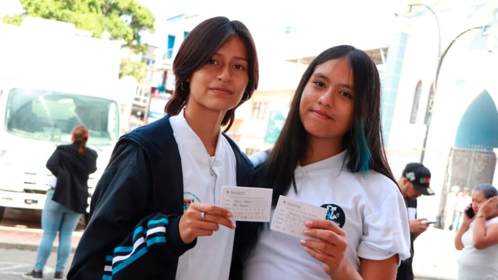 Jóvenes vacunados
