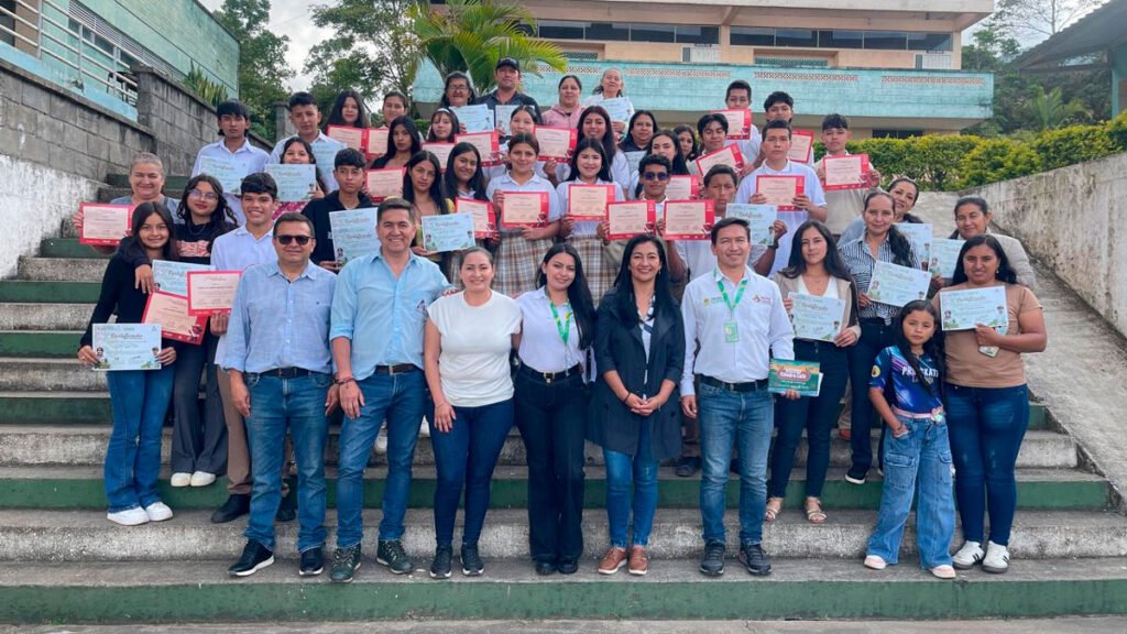 Personas certificada en curso de café